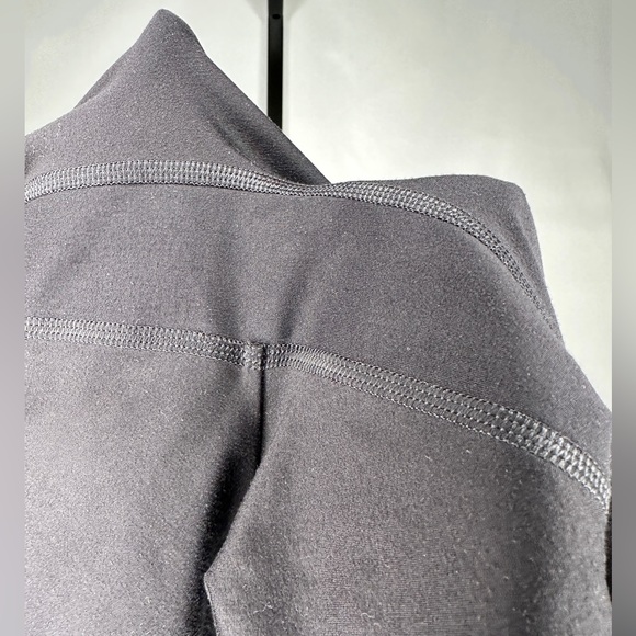 💪 Gymshark TRAINING 7/8 LEGGINGS in Black Size Medium - Picture 4 of 6